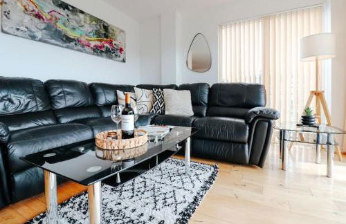 Bay View Apartment, by Solace Stays - Photo 27