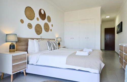 GOLDEN SUN - Sunny Balcony, Sea View, Beach, AC - Photo 10