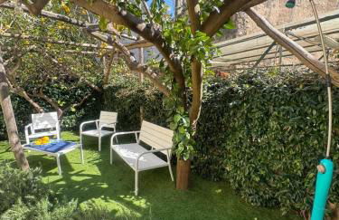 MARILISE - La maison blue private garden & terrace - Photo 7