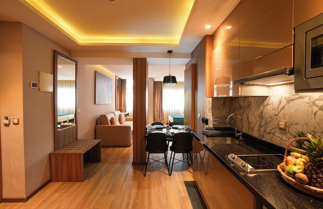 First Suites Hôtel - Photo 12