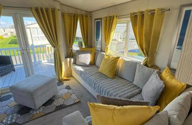 Beautiful Holiday Home 3 Bed Caravan by The Beach, Free Wifi, Games Console, TVs & DVD's, Passes Not Included - Foto 27