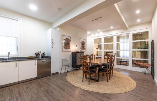 Prime Location Bilbao | 4BR, 2BA & Parking - Foto 1