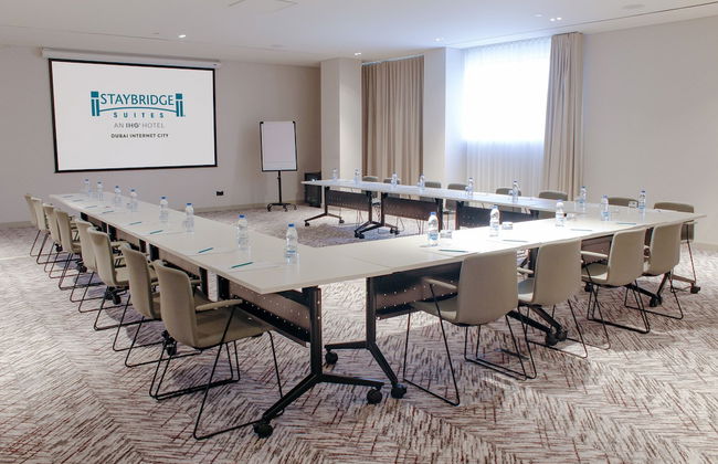 Staybridge Suites Dubai Internet City by IHG - Photo 51