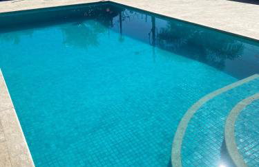 Casa 10 suítes, até 64 pessoas, Praia Ferradura - Foto 6