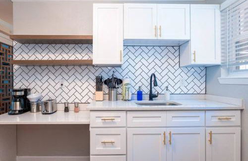 Sojourn Beach Side Paradise Cove Suite - Photo 12