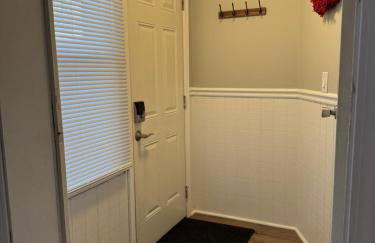 The Cozy Cottonwood Cottage- Clintonville 3BRM Ranch - Foto 19