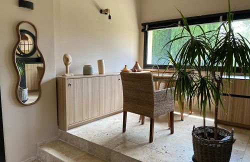 Mazet Tihou Calme, nature et piscine en Provence - Foto 12