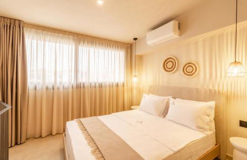 ADORNO PRIVATE SUITES Only Adults & Kids 12 Plus - Photo 73