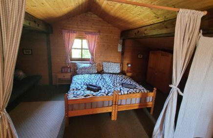 Waldferienhaus 98 im bayerischen Waldferiendorf I 3 Schlafzimmer I Lagerfeuerplatz - Foto 8