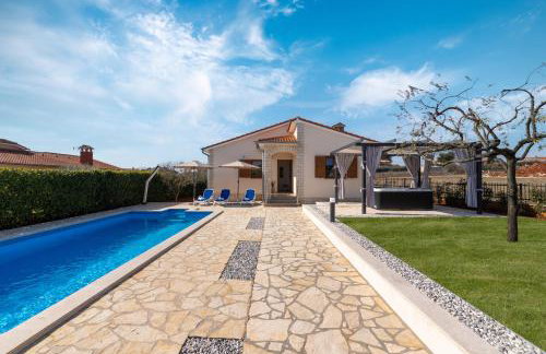 Villa Marko Kaštelir - Foto 1