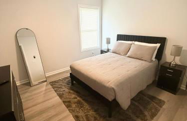 Bright, Cozy & Convenient - Minutes from UAB, Airport and Downtown Fun! - Foto 35