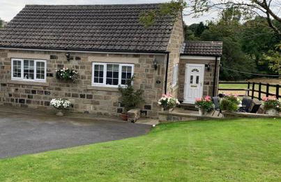 Cherry Blossom Cottage in Kettlesing - Photo 2