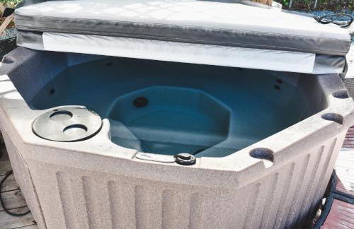 Downtown Jacksonville Retreat | Pet-Friendly with Hot Tub & Backyard Oasis - Foto 54