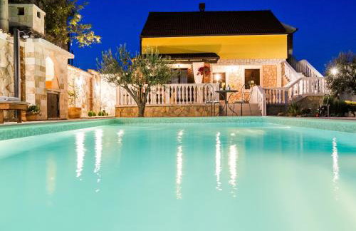 Holiday home Iva with pool - Foto 1