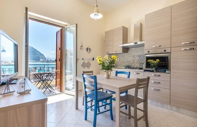 Casetta Vista Mare in Piazza a Mondello by Wonderful Italy - Photo 4