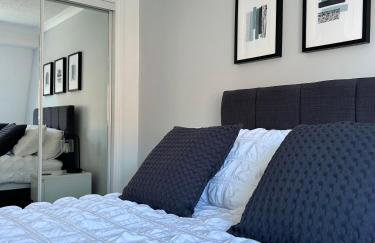 3 bedroom - 2 bathroom Townhouse in Corstorphine Near Murrayfield Stadium - Direct Bus To Edinburgh City Centre in 20 Minutes - Two Private Parking Spaces - Private Sunny Garden - Recently Refurbished - Foto 24