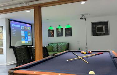 Gold Coast Oasis 2BR Home Near Airports, Game Room, FirePit - Foto 3