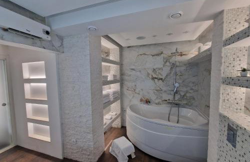 Apartment Casa Lumina - 5 minutes to the airport - Foto 37