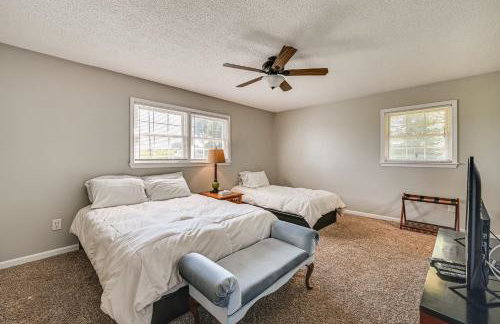 Golf Course Views and Games Galore - Vine Grove Gem! - Foto 16