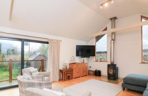 Courtyard Cottage - Photo 3