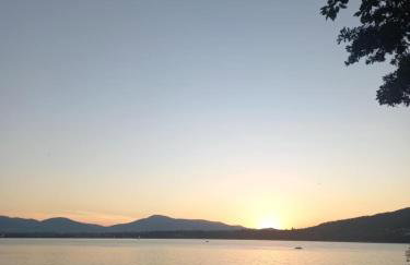 Dom nad jeziorem Oblasek - Foto 12