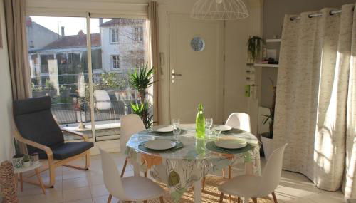 Appartement lumineux Parking privé Terrasse 2 Vélos - Foto 4