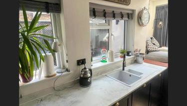 Spacious House In Guildford - Foto 4