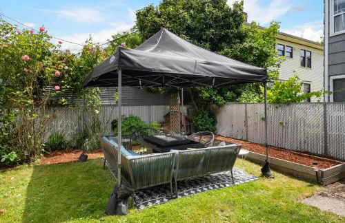 King Bed, Near DT and Best Restaurants, Pets OK! - Foto 49