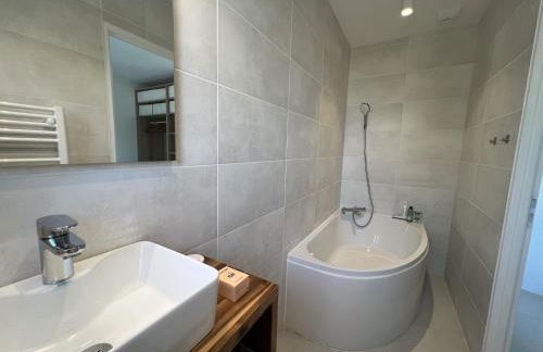 Maison en bois avec piscine proche de la plage - Foto 21