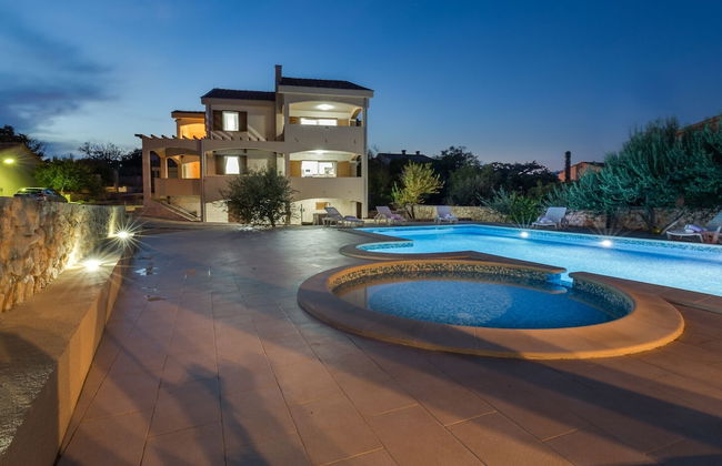 Zlatni Dvori - Foto 25