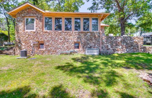 Swim Dock and Views Lakefront Afton Vacation Rental - Foto 23