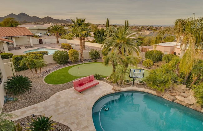 Luxury Contemporary Sanctuary w/ Pool and Views! - Foto 63