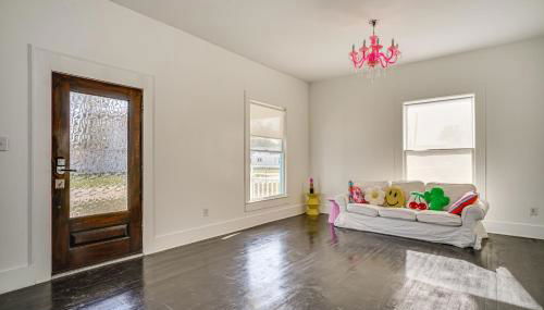 2 Mi to Gator Chateau Vibrant Home with Balcony - Foto 5