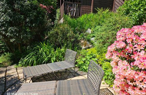 Treetops Lodge, private Cornish hideaway, parking, garden - Foto 57