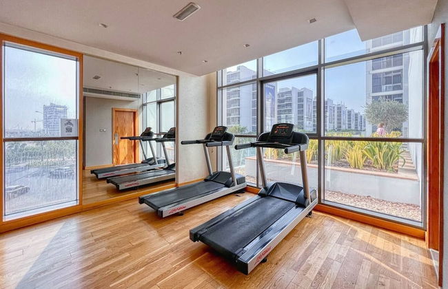 Cozy studio at Damac Hills - Photo 17