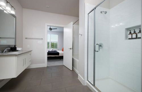 Chic 2BR-Southtown Near Rvrwalk, Dome & Conv - Foto 16