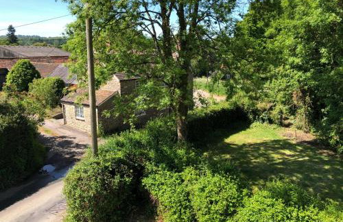 Bittles Cottage - Photo 2