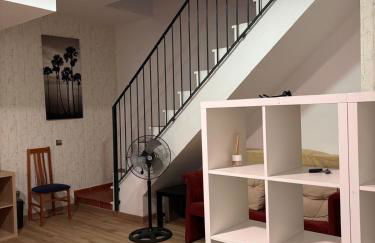 CASTILLEJA , Casa-Apartamento cerca centro Sevilla Wifi Familias Trabajo Garaje - Foto 27