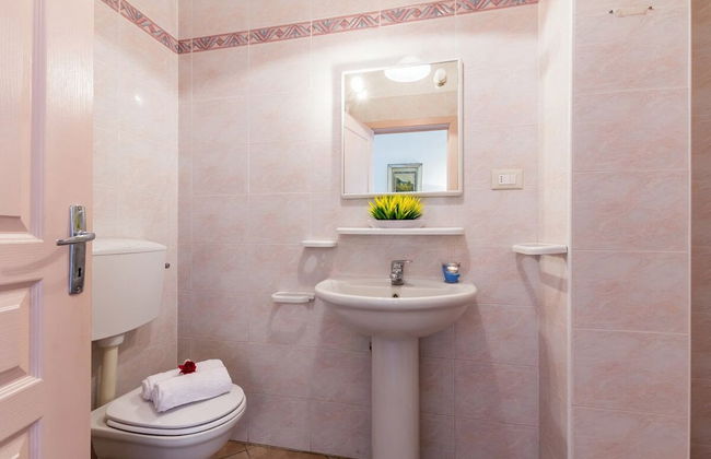 Daniela 4 100m From Sea - Foto 12