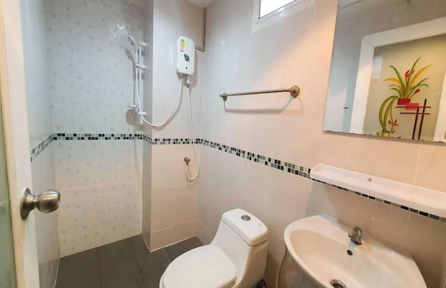 RQ Suvarnabhumi Airport by Collection O - Photo 18