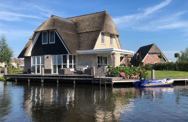 Villa in Friesland With Sauna and Jetty - Foto 1