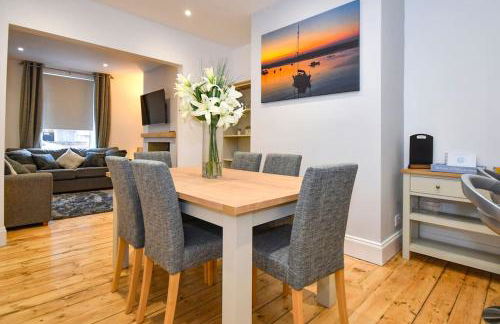 Tilly's Lookout - 3 bed/ 2 bathroom sea views - Foto 13