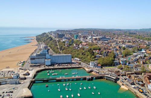 Folkestone Central - Foto 26