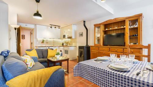 Amplio apartamento de montaña con terraza y WiFi - Foto 5