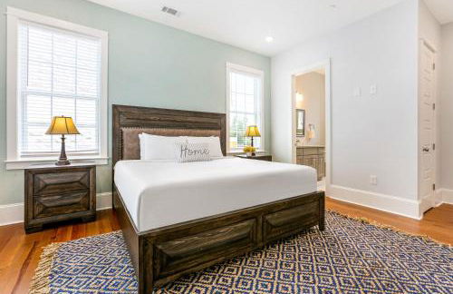 Hosteeva Brand New Condo with a Pool Steps to St Charles Ave - Foto 42