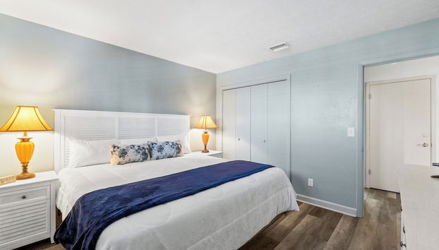 Nautical Watch by Book That Condo - Foto 4, Habitación