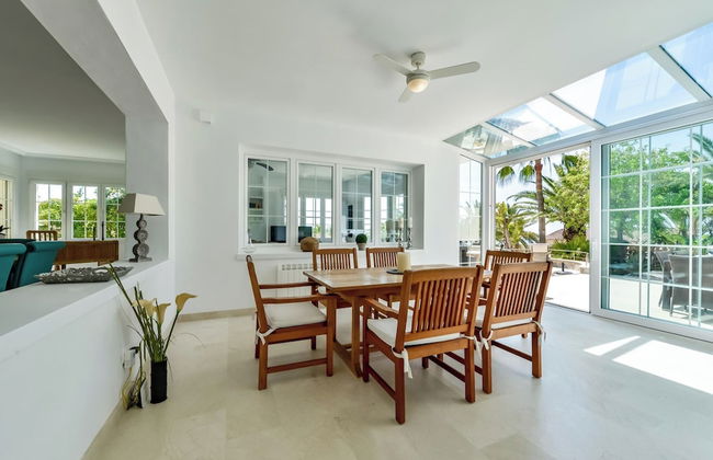 4bed Villa Sleeps 8- Pool, Garden, Bbq, Near Beach - Foto 20