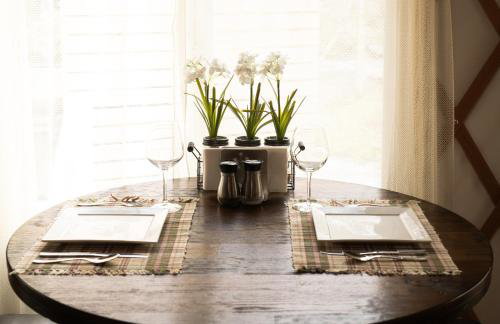 Otter Creek Luxury Yurt - Creekside Glamping with Private Hot Tub - Foto 9