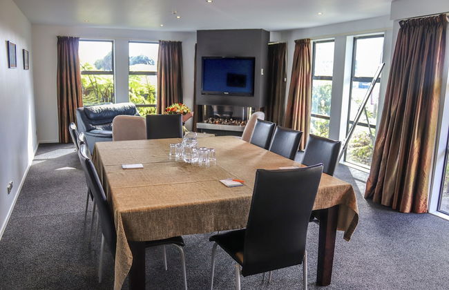 Coleraine Suites & Apartments - Photo 42