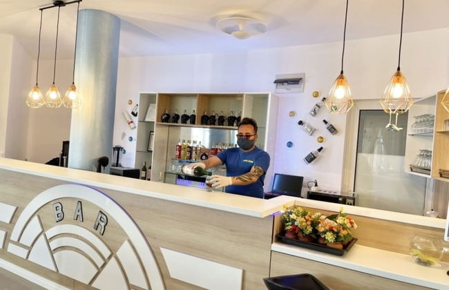 Sea View 1 Bed Apartment With Stunning Ocean Views - Photo 8